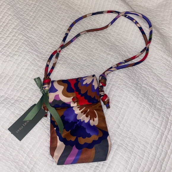 New Vera Bradley phone case crossbody in Bossanova Bold in Nylon Twill - Picture 1 of 6
